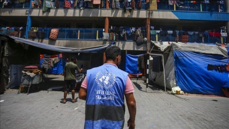 UNRWA: İsrail tarafından hedef alınmamız, BM’nin ayrıcalık ve dokunulmazlığını ihlal ediyor
