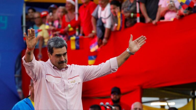 Venezuela Devlet Başkanı Maduro, dans ederek ABD’ye "barış" çağrısında bulundu
